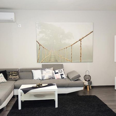 Cosy And Modern 1Bd Flat Near The City Centre By Flat Mаnager 瓦爾納 外观 照片