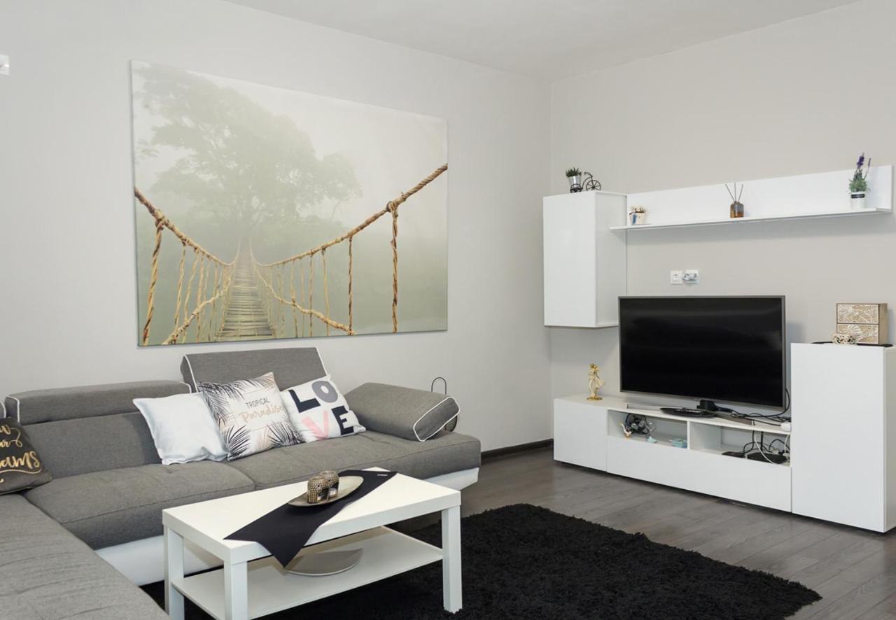 Cosy And Modern 1Bd Flat Near The City Centre By Flat Mаnager 瓦爾納 外观 照片